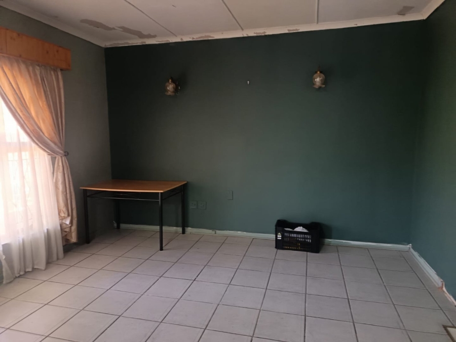 4 Bedroom Property for Sale in Carters Glen Northern Cape